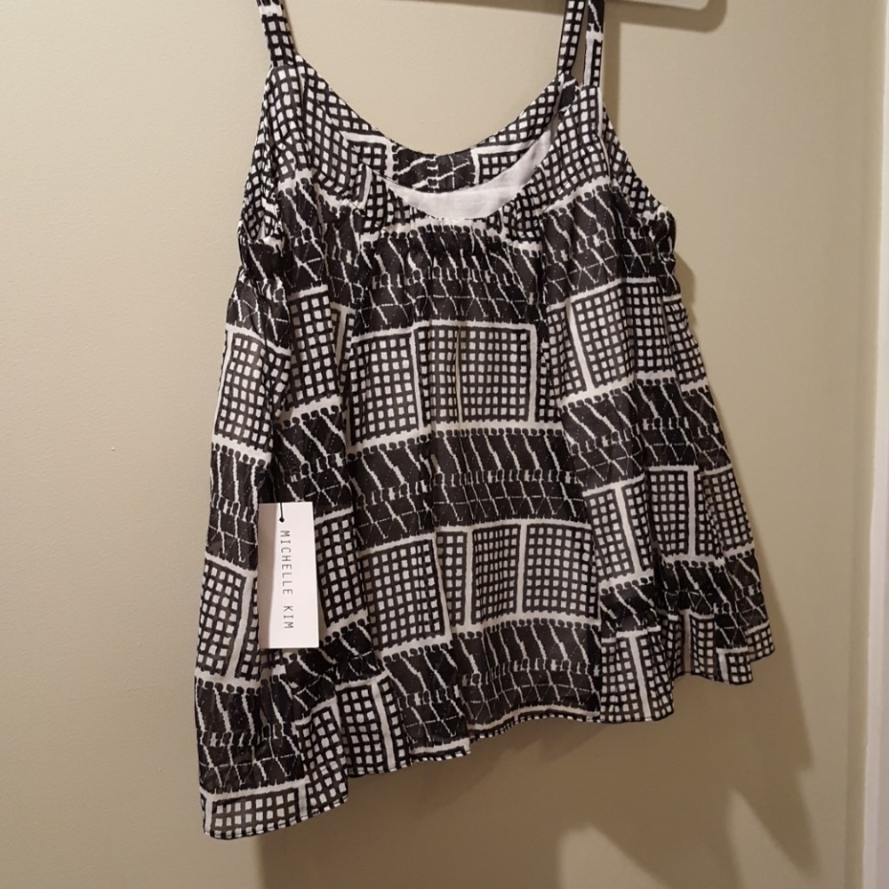Super fashionable tank top
